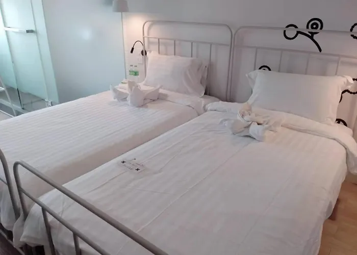 Bedspread (adults Only) Hostal *