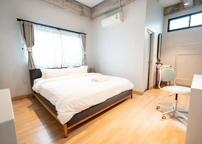 Bedspread (adults Only) Hostal Bangkok