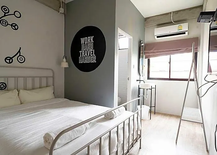 Bedspread (adults Only) Hostal Bangkok