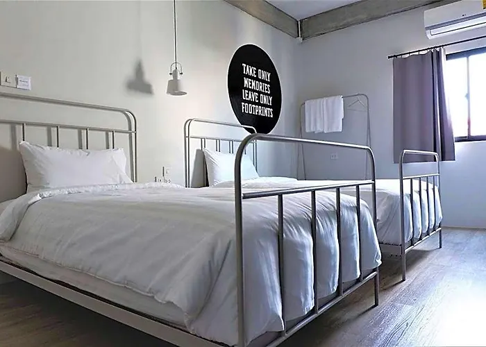 Hostal Bedspread (adults Only)